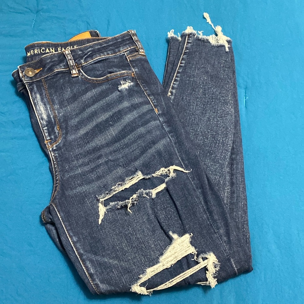 American Eagles High Rise Ripped Skinny Jeans
